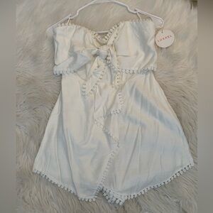 NWT | Luxxel White Romper with Boning and Tie Front - Small